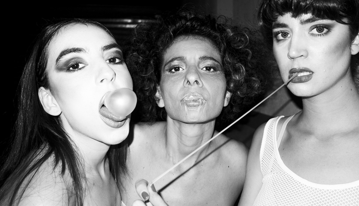 Performance con Ela & Donna