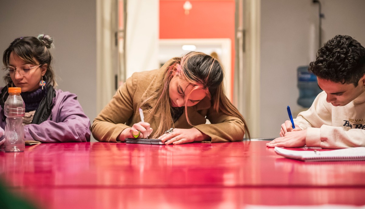 Total interferencia: leer para escribir con Camila Fabbri