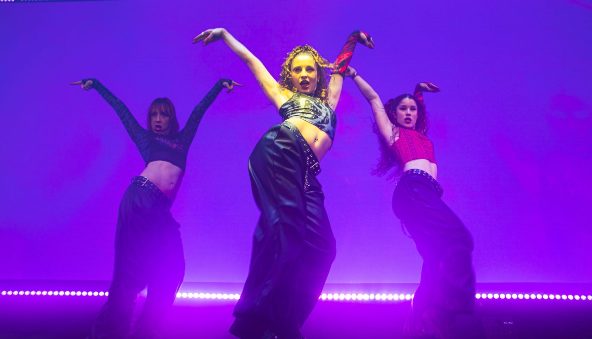 Coreografía de Estilo Urbano con Azul Wais