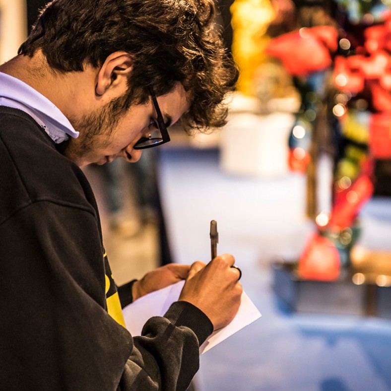 Club de periodismo en la Bienal de Arte Joven Buenos Aires. 