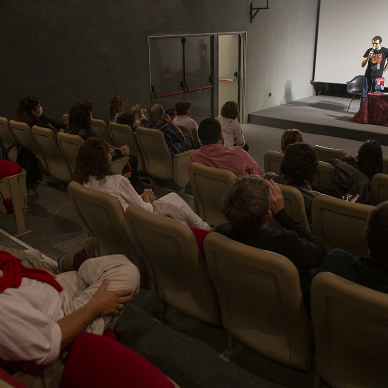 Cine y conversatorio Los mundos de Ursula K. Le Guin por Claudia Aboaf y Lucía Vazquez