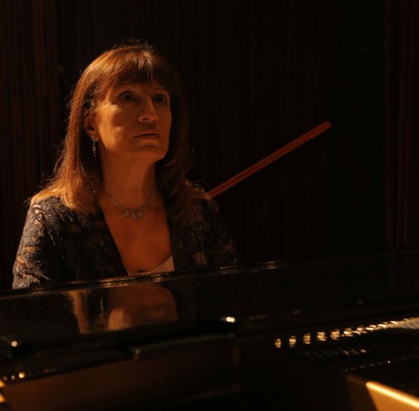 Nélida Sánchez - piano