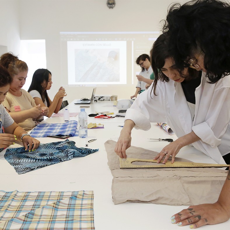 Taller Renová tu ropa