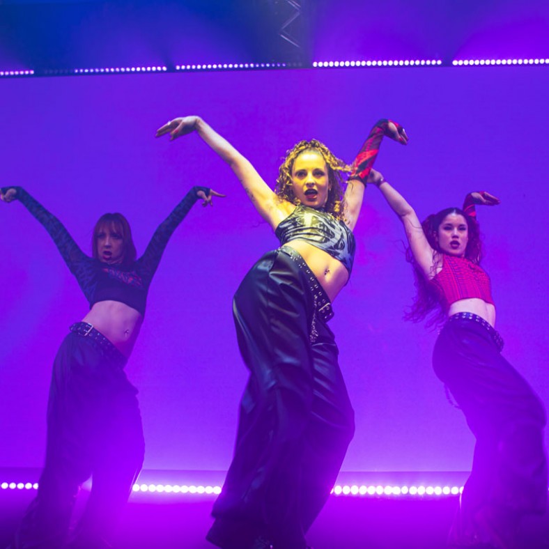 Coreografía de Estilo Urbano con Azul Wais